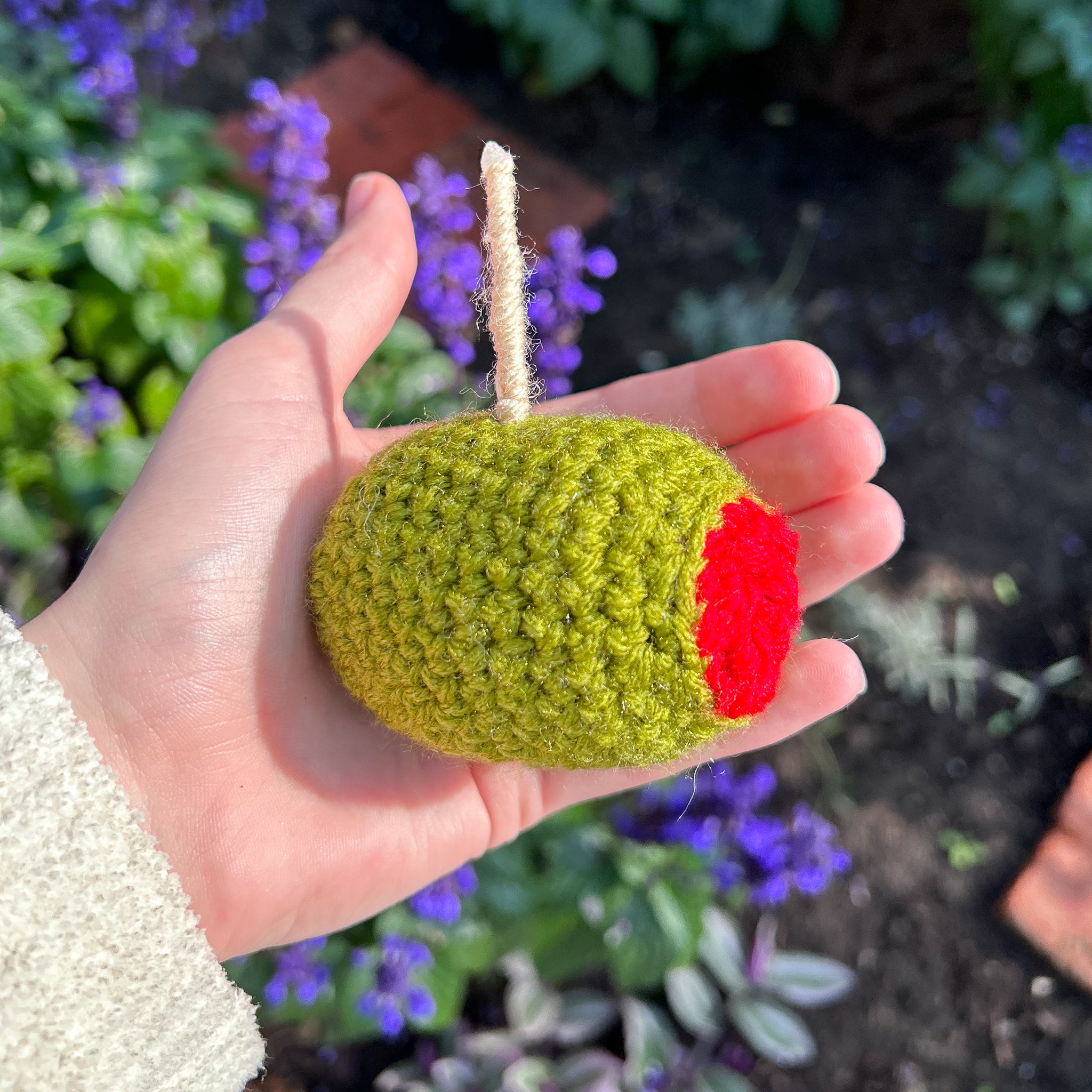 Free Crochet Olive Pattern – Knotted Neon