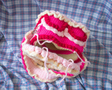 Load image into Gallery viewer, Heart Cake bag